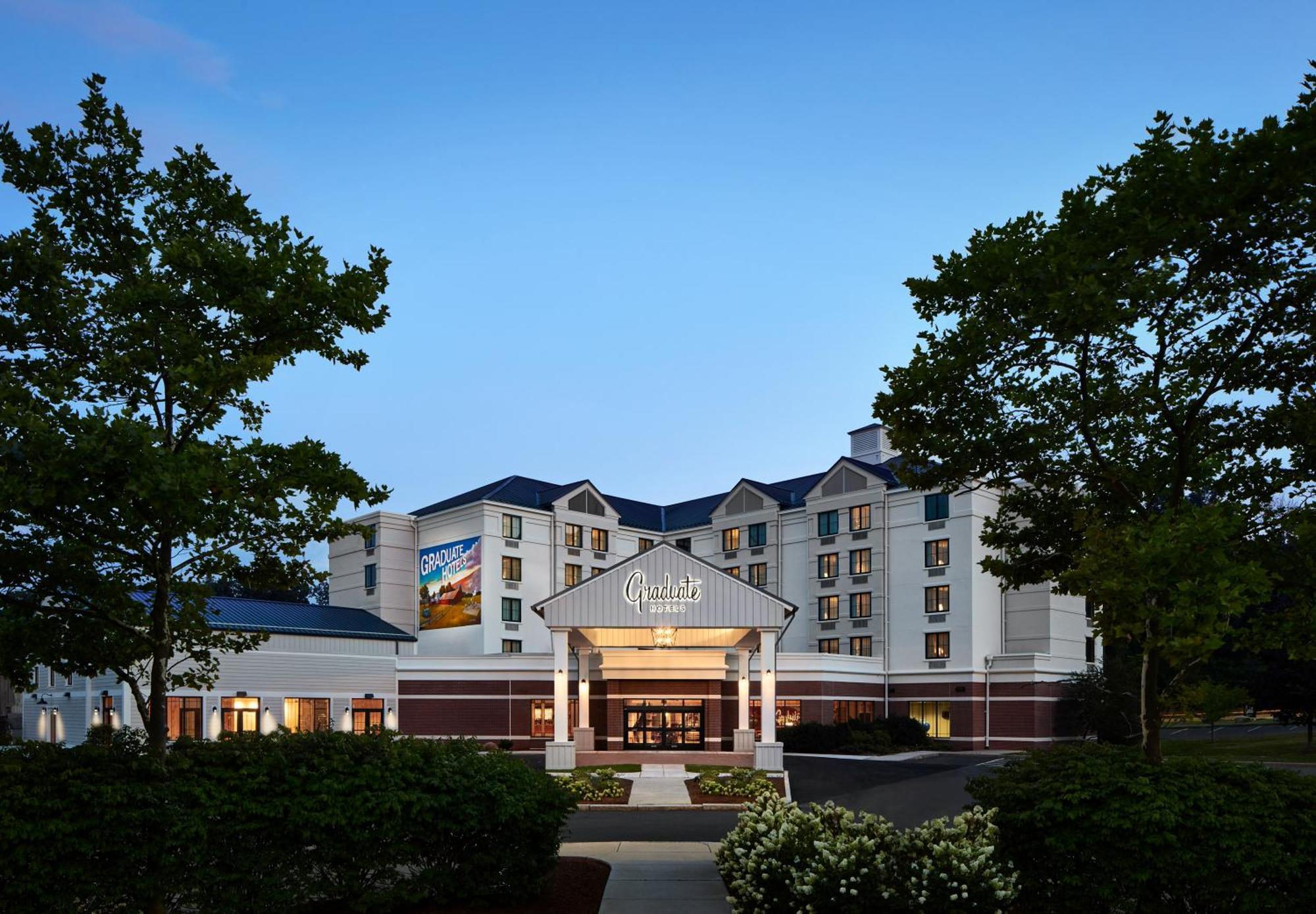 Hotel Graduate By Hilton Storrs Exterior foto